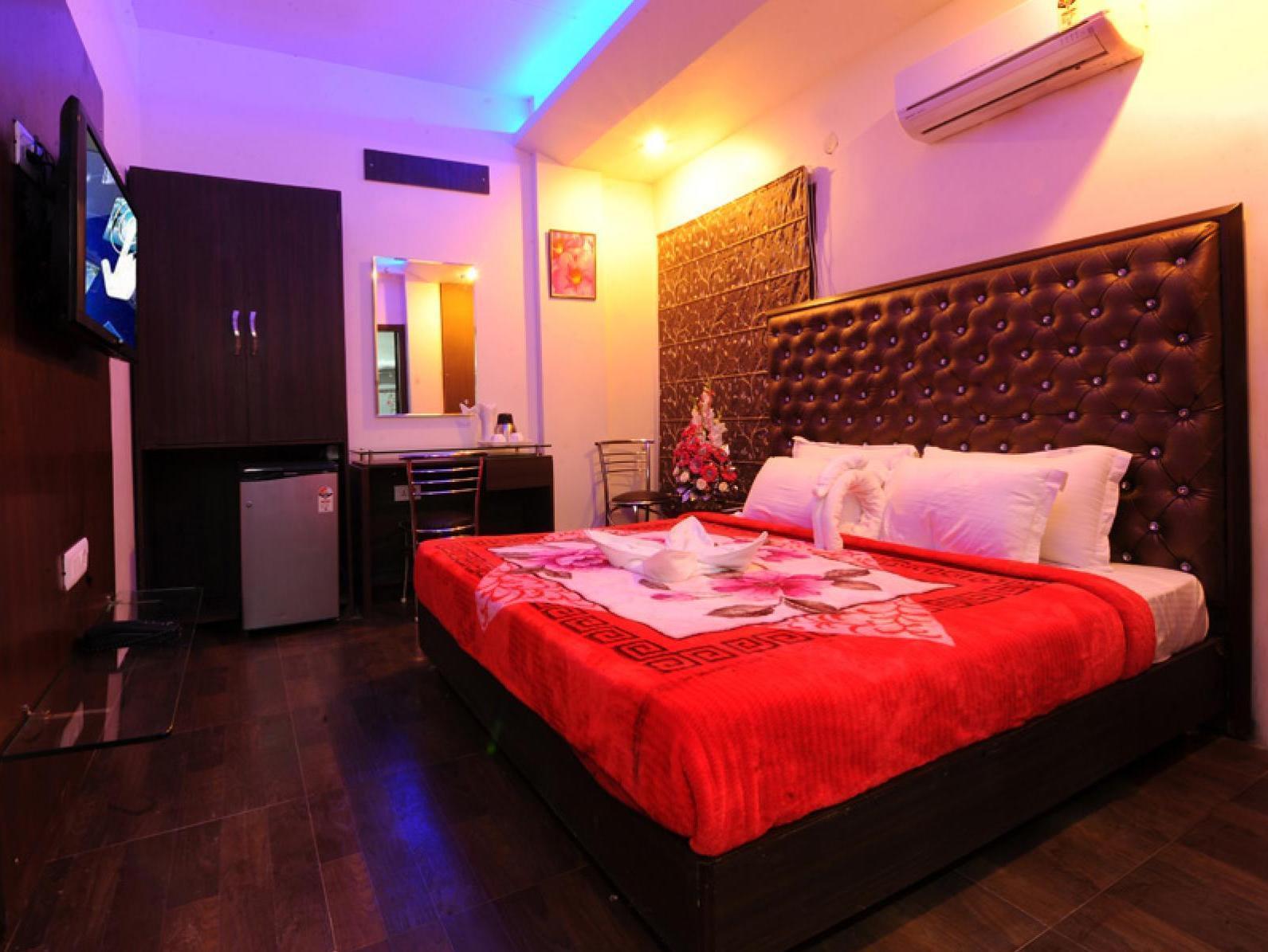 Hotel Pearl Inn & Suites Amritsar Exterior foto